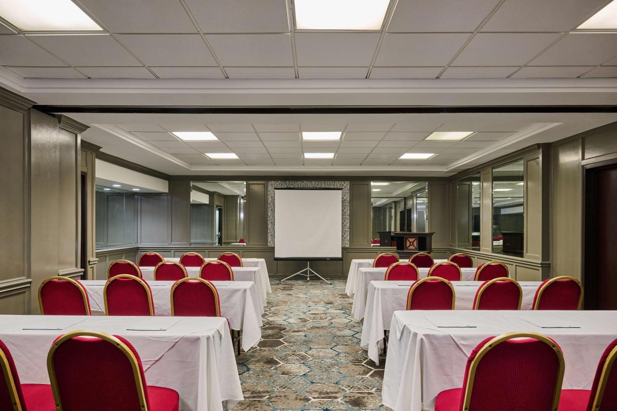 Doubletree By Hilton Chatsworth 로스앤젤레스 외부 사진